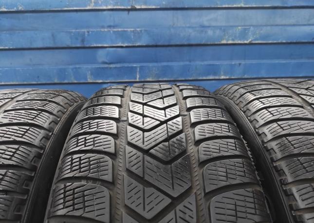 Pirelli Scorpion Winter 235/55 R18 102W