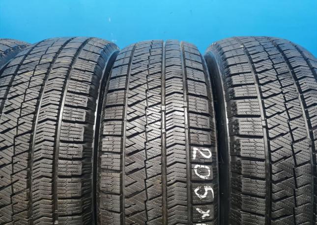 Bridgestone Blizzak VRX2 205/60 R16 92Q