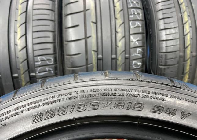 Dunlop SP Sport Maxx 050+ 225/40 R18 и 255/35 R18 94Y