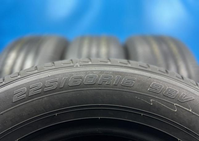 Dunlop Veuro VE303 225/60 R16 98V