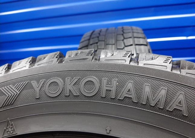 Yokohama Ice Guard IG20 215/45 R17 92V