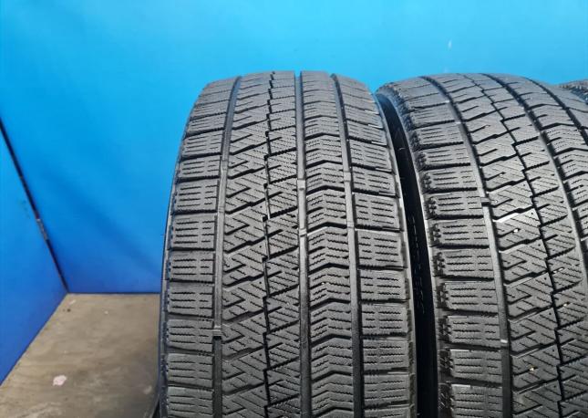 Bridgestone Blizzak VRX2 255/40 R18 и 225/45 R18 95Q