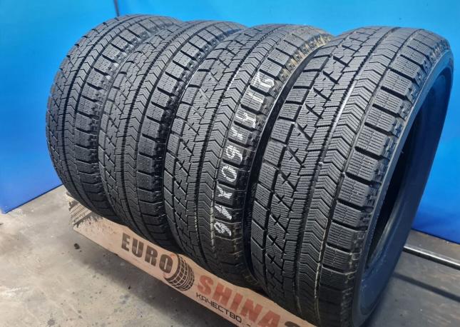 Bridgestone Blizzak VRX2 215/60 R16 95R