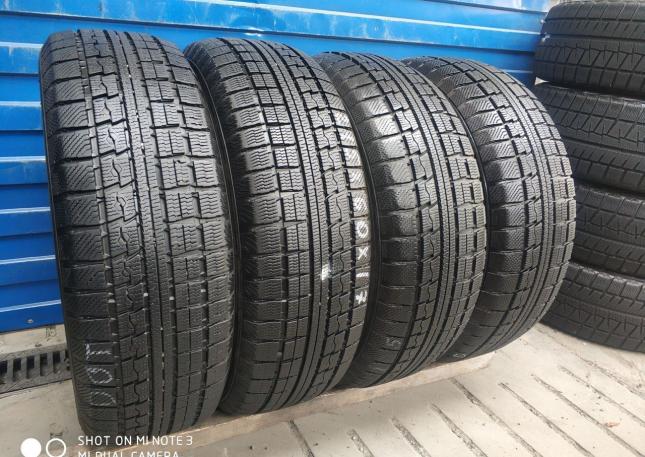 Toyo Winter Tranpath TX 215/60 R17 98Q