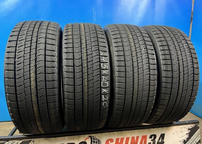 Bridgestone Blizzak VRX2 245/40 R20 95Q