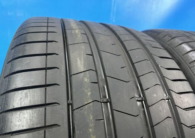 Pirelli P Zero PZ4 315/30 R22 107Y