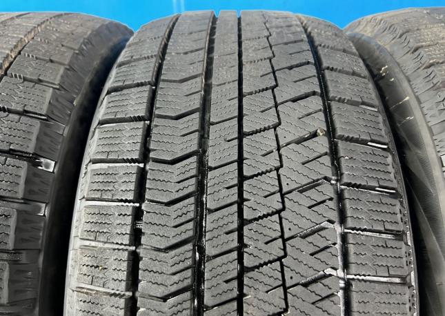 Bridgestone Blizzak Ice 225/50 R17 94S