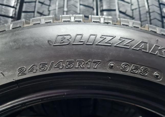 Bridgestone Blizzak VRX 245/45 R17 95S