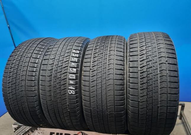 Bridgestone Blizzak VRX2 235/50 R18 97R