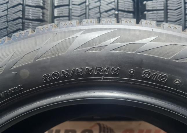 Bridgestone Blizzak VRX2 205/55 R16 91Q