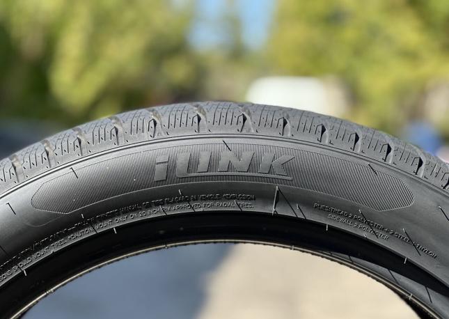 iLink SnowGripper II 255/45 R20 105V