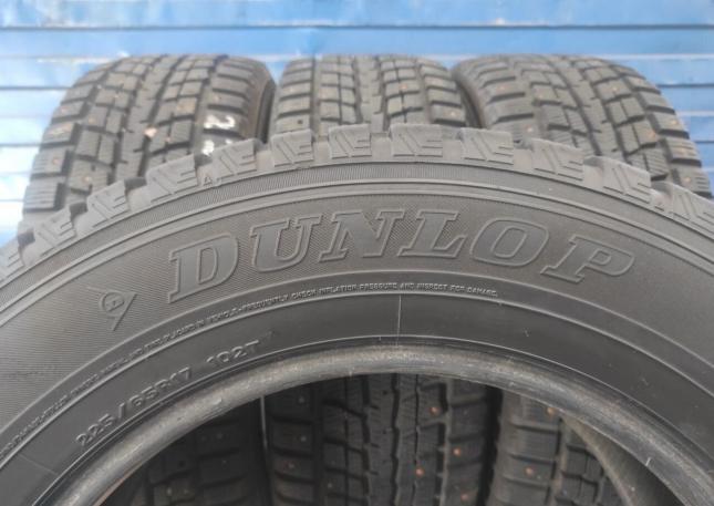 Dunlop SP Winter Ice 01 225/65 R17 102H