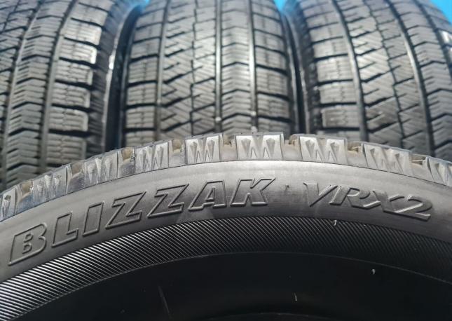 Bridgestone Blizzak VRX2 205/60 R16 92Q