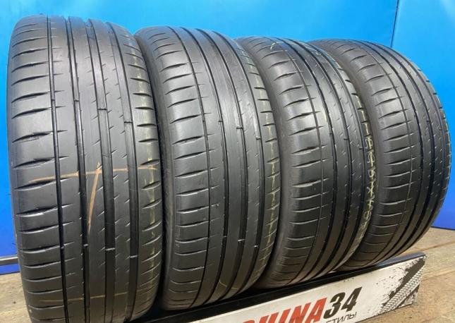 Michelin Pilot Sport 4 225/45 R19 96W