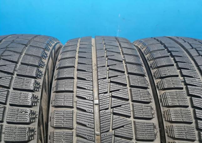 Bridgestone Blizzak Revo GZ 215/45 R17 87Q