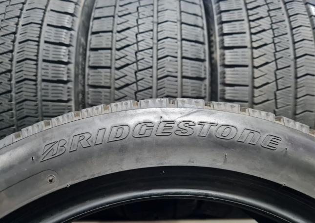 Bridgestone Blizzak VRX2 225/45 R17 91Q