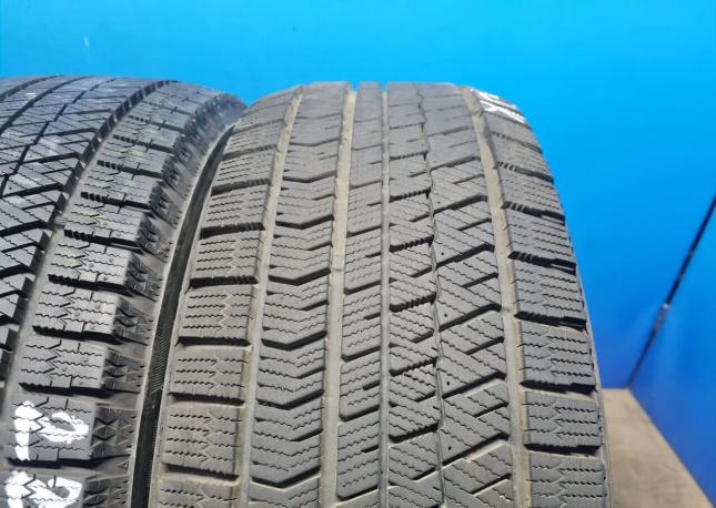 Bridgestone Blizzak VRX2 225/55 R17 97Q