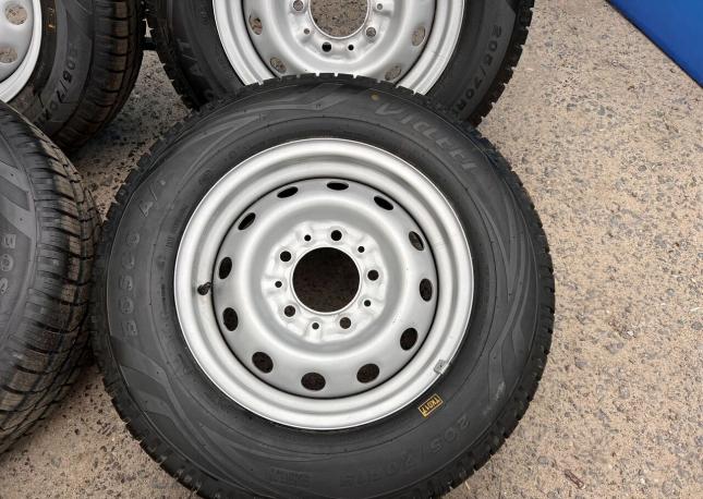 R15 5х139.7 новые диски на Ниву
