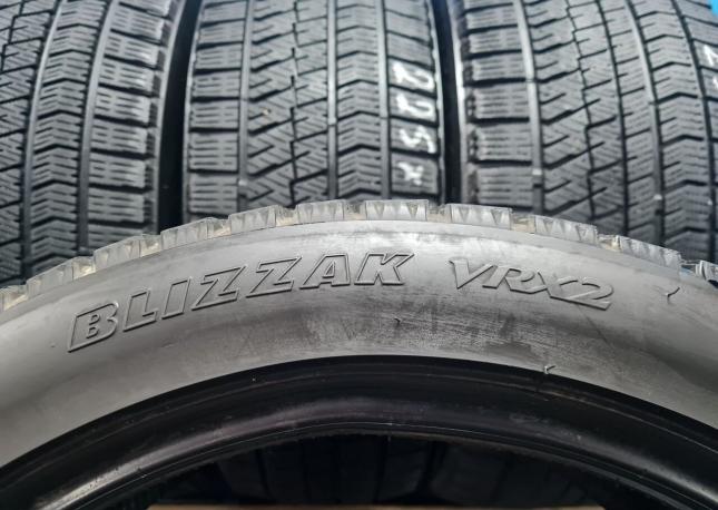 Bridgestone Blizzak VRX2 255/40 R18 и 225/45 R18 95Q