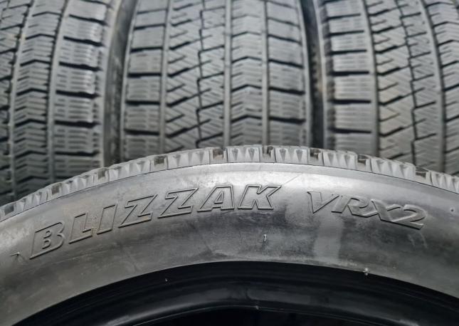 Bridgestone Blizzak VRX2 225/45 R17 91Q