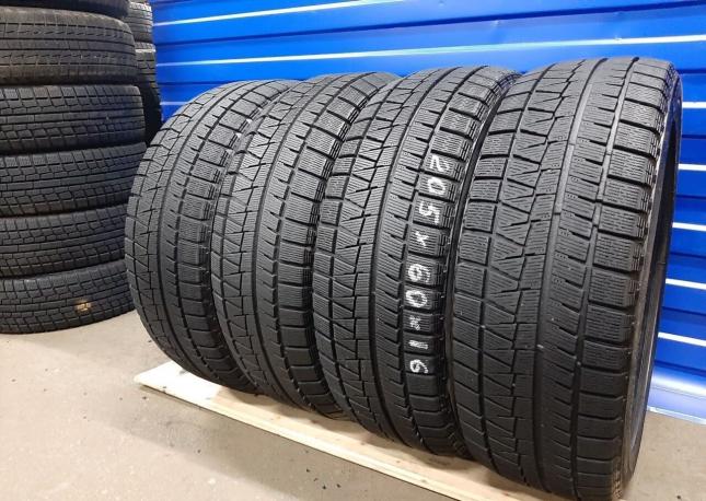 Bridgestone Blizzak Revo GZ 205/60 R16 96Q