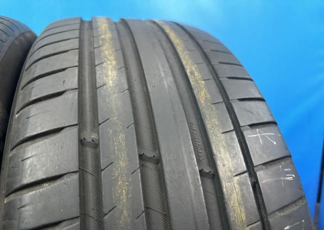 Michelin Pilot Sport 4 SUV 235/55 R19 105Y