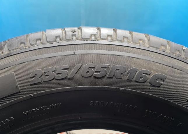 Michelin Agilis 235/65 R16C 113Q