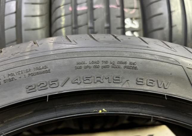 Goodyear Eagle F1 Asymmetric 3 225/45 R19 96W