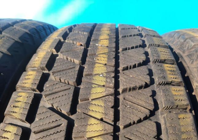 Bridgestone Blizzak DM-V3 235/65 R18 106R