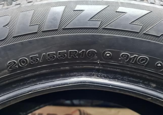 Bridgestone Blizzak VRX 205/55 R16 91Q