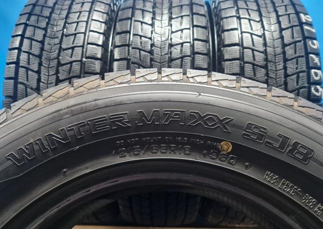 Dunlop Winter Maxx SJ8 215/65 R16 98Q