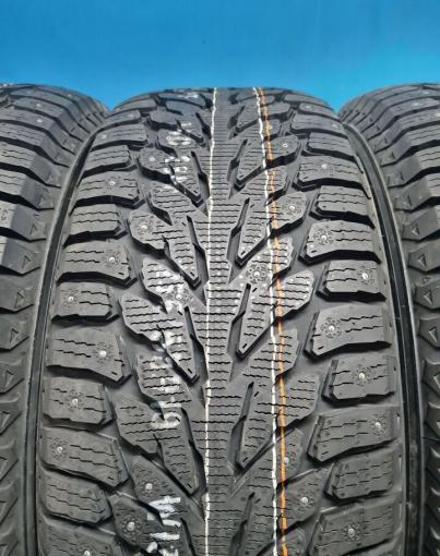 Kumho WinterCraft Ice Wi32 255/55 R19 111T