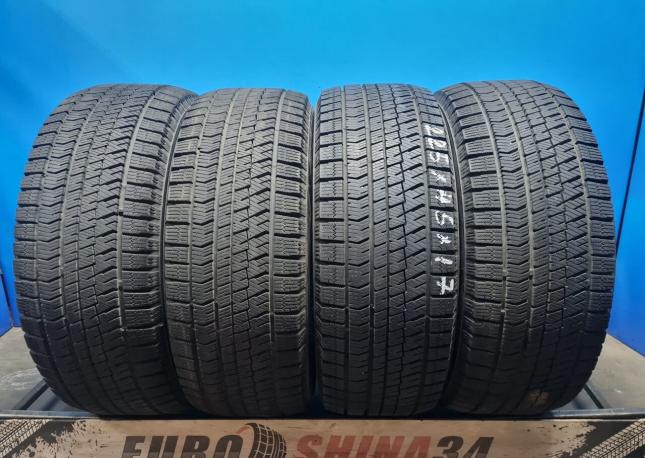 Bridgestone Blizzak VRX2 225/55 R17 97Q