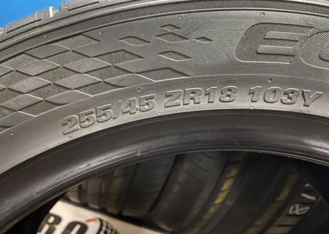 Kumho Ecsta PS71 255/45 R18 103Y