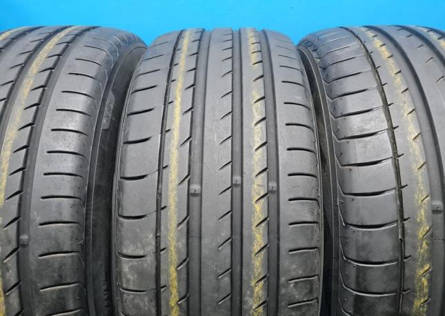 Yokohama Advan Sport V105 255/45 R19 100Y