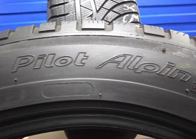 Michelin Pilot Alpin 4 235/50 R18 99V