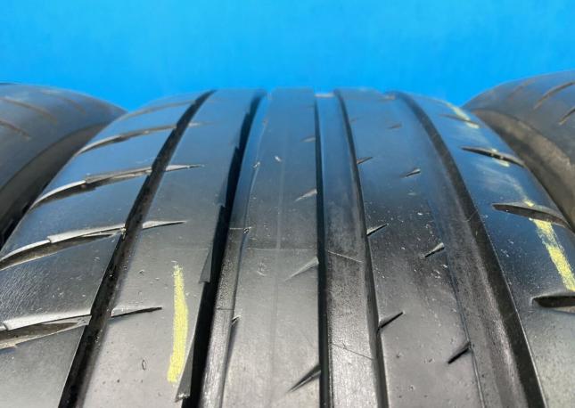 Michelin Pilot Sport 4 225/45 R19 95W