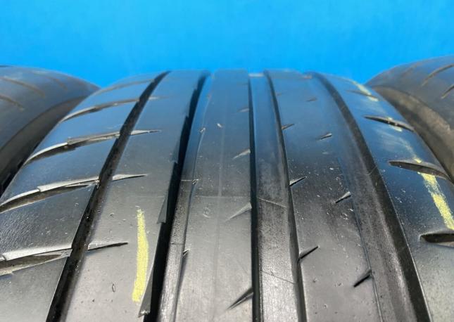 Michelin Pilot Sport 4 225/45 R19 96W