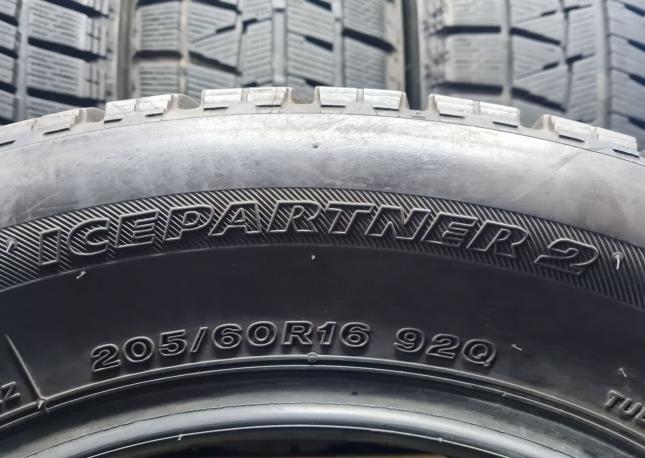 Bridgestone Ice Partner 2 205/60 R16 92R