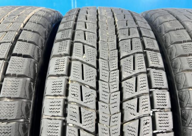 Dunlop Winter Maxx SJ8 215/70 R16 100R