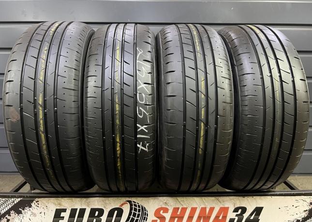 Bridgestone Playz PX-RV II 215/55 R17 94V