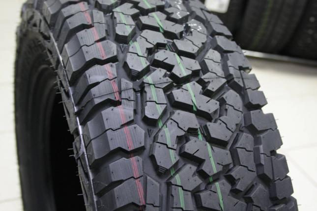 Comforser CF1100  205/70 R15 96T