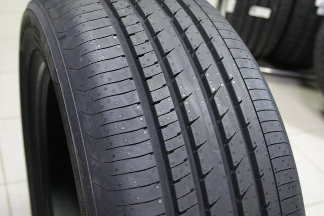 Yokohama Advan dB v553 215/55 R17 94W