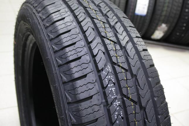 Roadstone Roadian HTX RH5  225/60 R17 99V