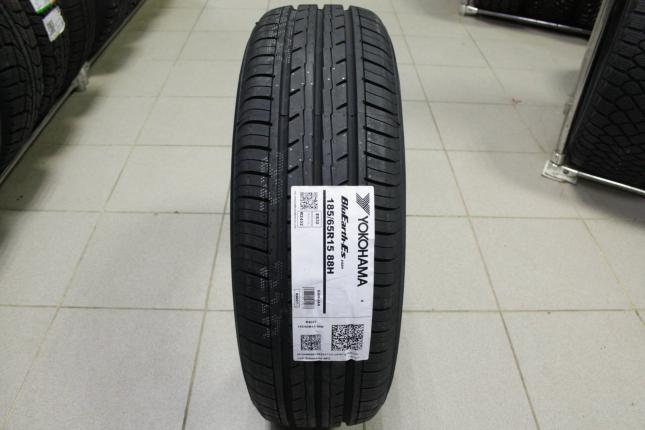 Yokohama Bluearth ES32 185/65 R15 88H