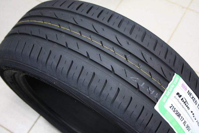 Nexen N'Blue HD Plus 215/50 R17 95V