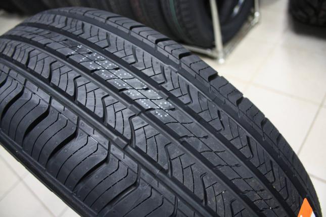 Maxxis Bravo HP-M3 225/65 R17 102H