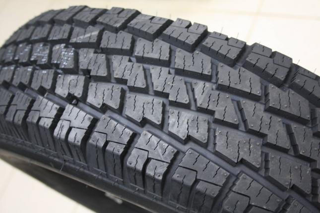 Maxxis MA-W2 205/75 R16C 110/108R