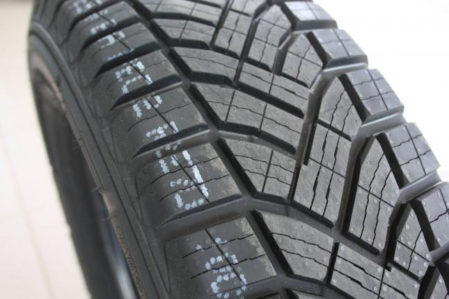 Sailun Commercio 4 seasons 215/75 R16C  116/114R