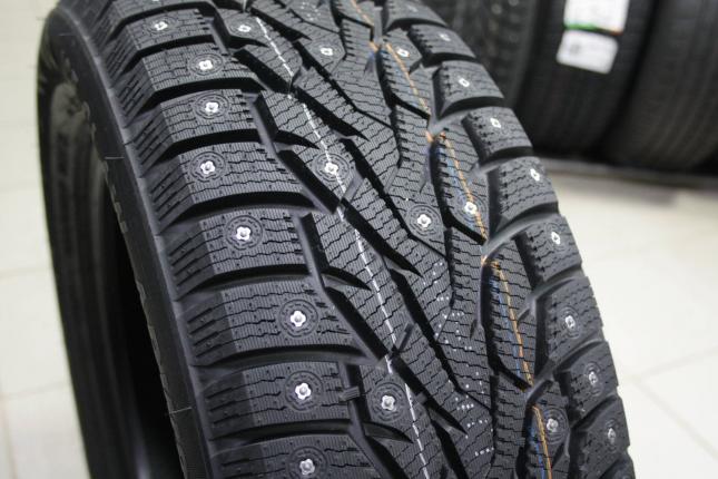 Arivo Ice Claw ARW8  225/60 R17 103T